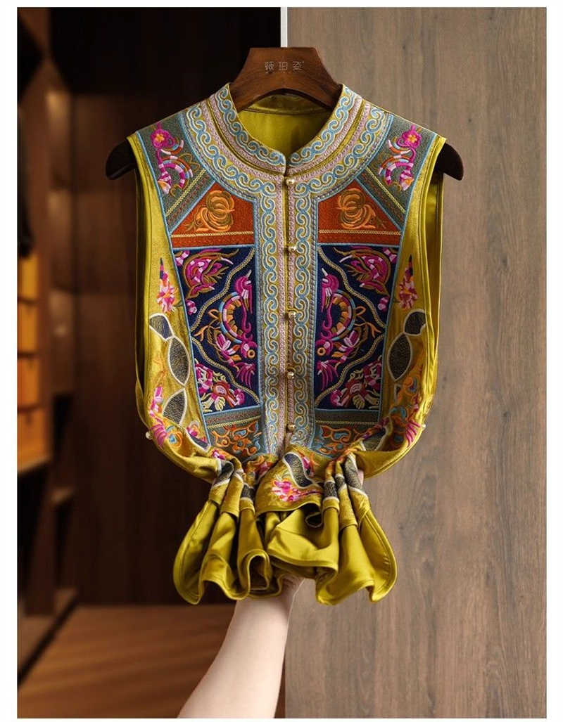 Embroidery Yellow - Chaleco de mujer con bordado estilo