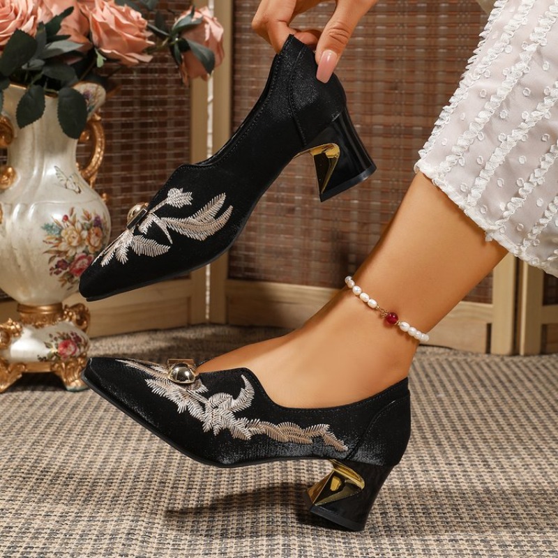 Zapatos de Mujer Casuales con  - Embroidery Designer reseña y precio