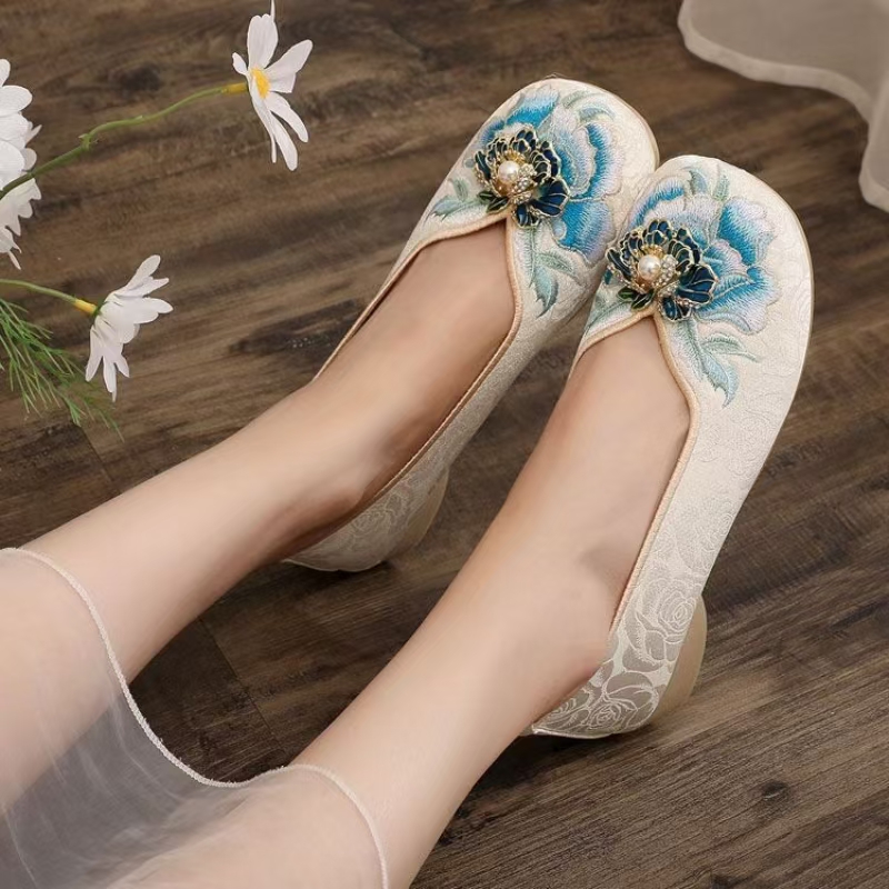 Zapatos de tela bordados de ta - Embroidery Cloth reseña y precio
